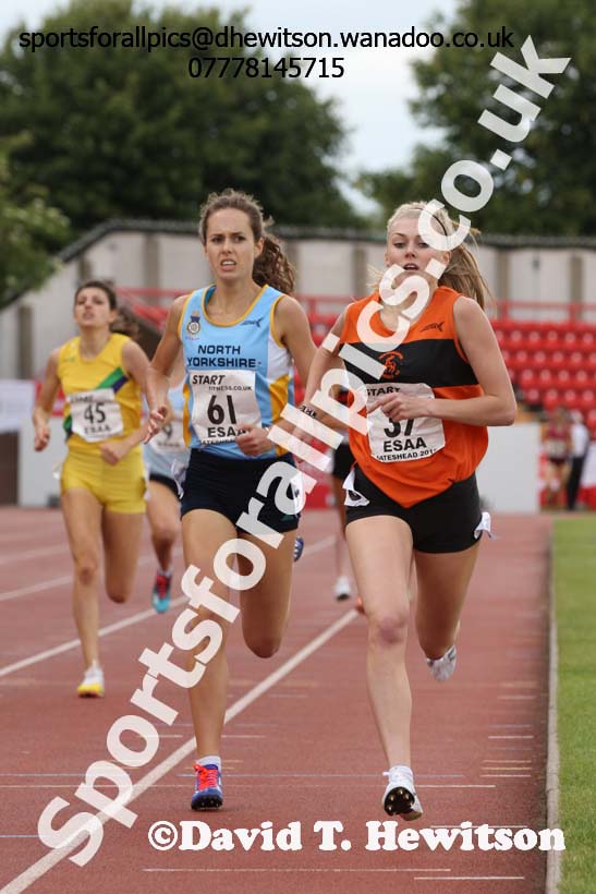Senior girls 800 metres, 2015 English Schools, Gateshead. Photo: David T. Hewitson/Sports for All Pics